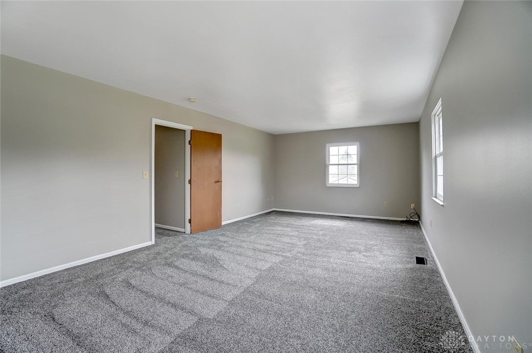 5200 Honeyleaf Way Riverside, OH 45424 - Photo 37 of 59