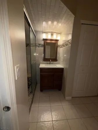 $2,500 | 4201 Cleveland Lane, Rockaway, NJ 07866