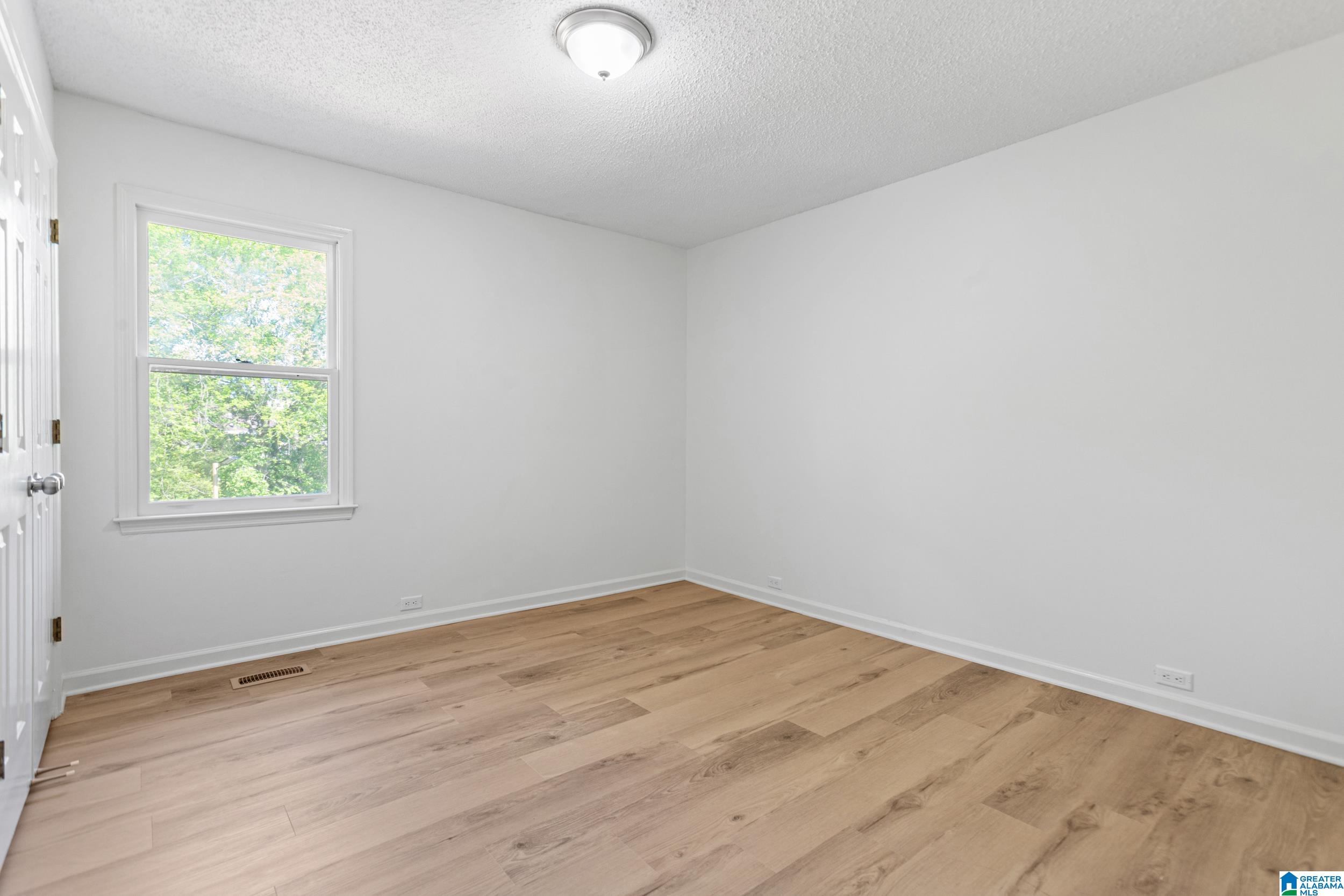 1104 Springville Road Birmingham, AL 35215 - Photo 23 of 43