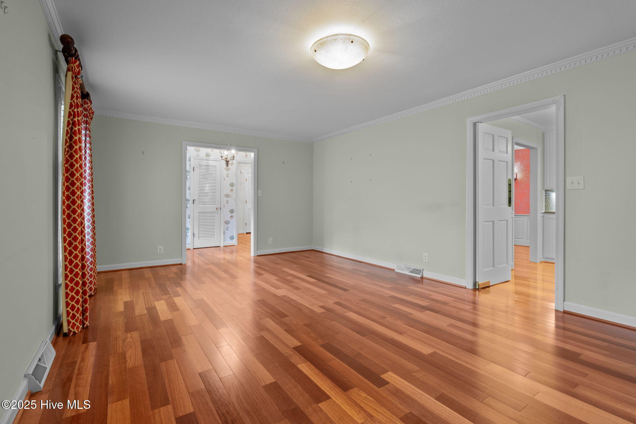 503 Scotland Avenue Rockingham, NC 28379 - Photo 4 of 53 26-web-or-mls-DSC06074