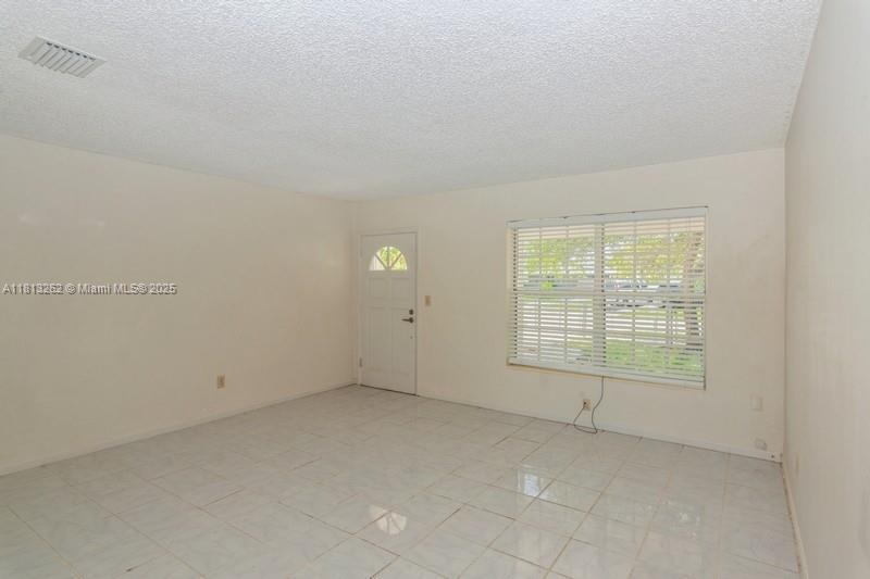 19810 Eagle Nest Road Cutler Bay, FL 33157 - Photo 4 of 24 Gallery Image 4