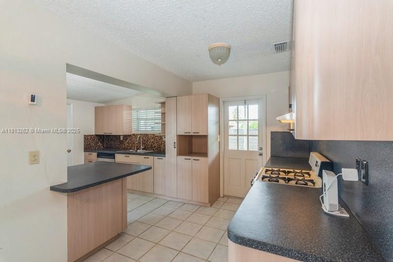 19810 Eagle Nest Road Cutler Bay, FL 33157 - Photo 8 of 24 Gallery Image 8