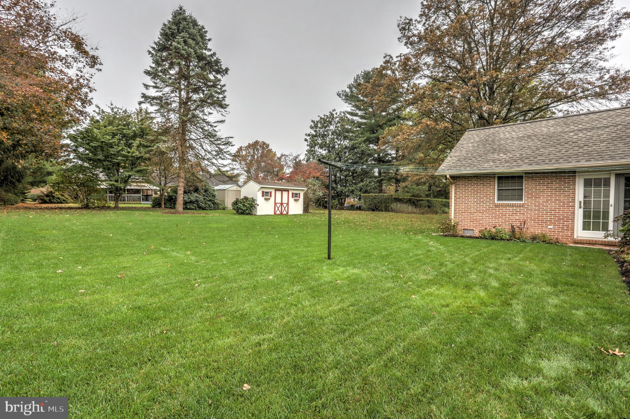 10 Snyder Hill Road Lititz, PA 17543 - Photo 34 of 38 A charming lot without clutter!
