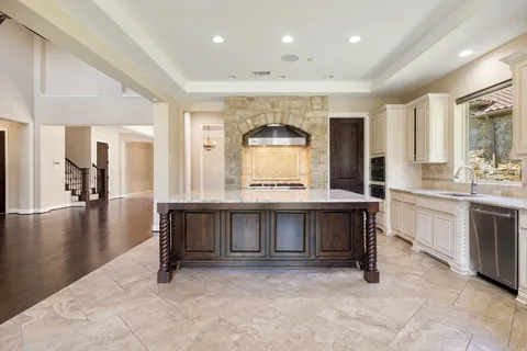 $1,149,000 | 105 Aruba Court, Lakeway, TX 78734