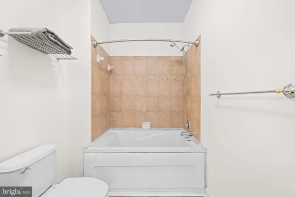 $2,900 | 35 East All Saints Street, Unit 201, Frederick, MD 21701