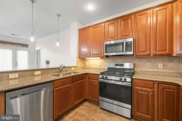 $2,900 | 35 East All Saints Street, Unit 201, Frederick, MD 21701