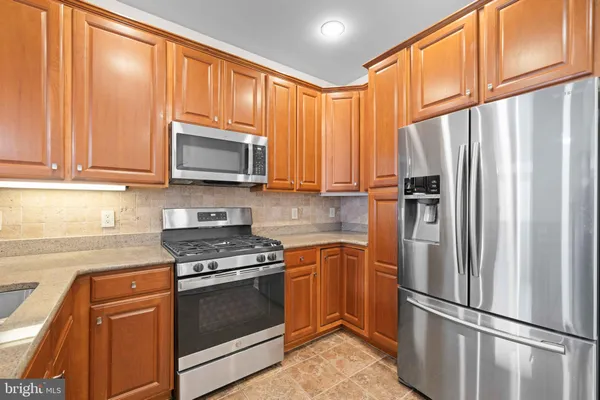 $2,900 | 35 East All Saints Street, Unit 201, Frederick, MD 21701
