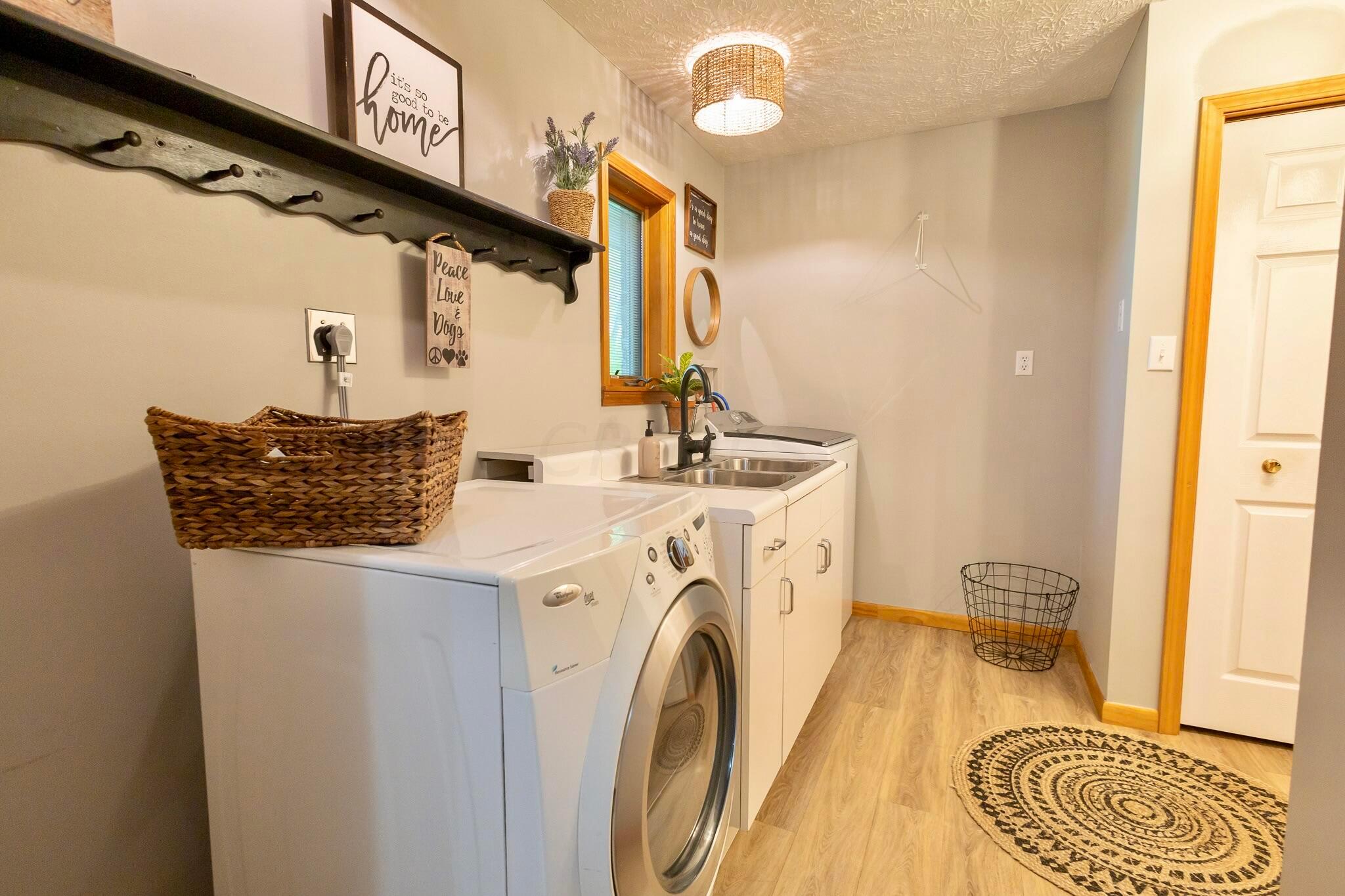 1136 Adare Road Marion, OH 43302 - Photo 45 of 60 Laundry 1