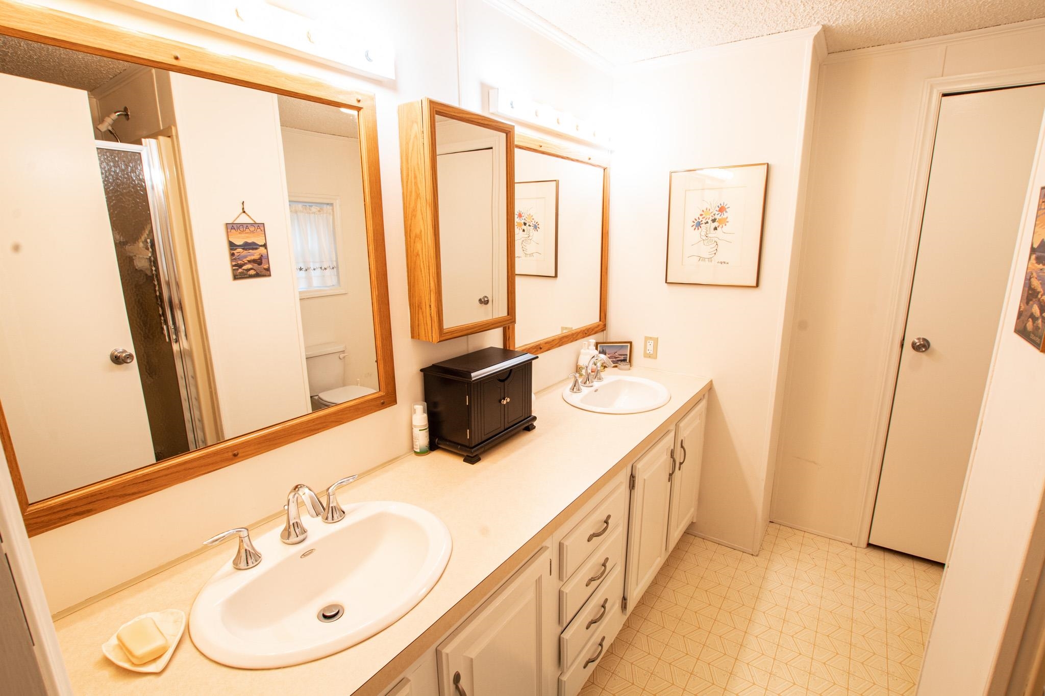 149 Williston Woods Road Williston, VT 05495 - Photo 4 of 27 Gallery Image 4