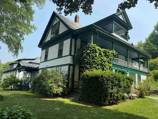 $559,900 | 27 Inn Road, Unit 3, Charlotte, VT 05445