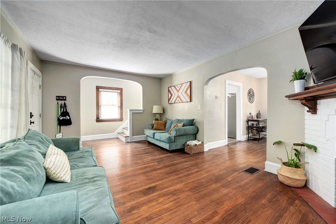 3530 Attica Road Cleveland, OH 44111 - Photo 3 of 47 Hardwood Floors