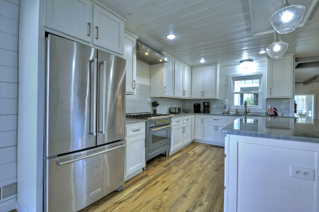 121 Ciderhouse Lane Blue Ridge, GA 30513 - Photo 21 of 69 Kitchen