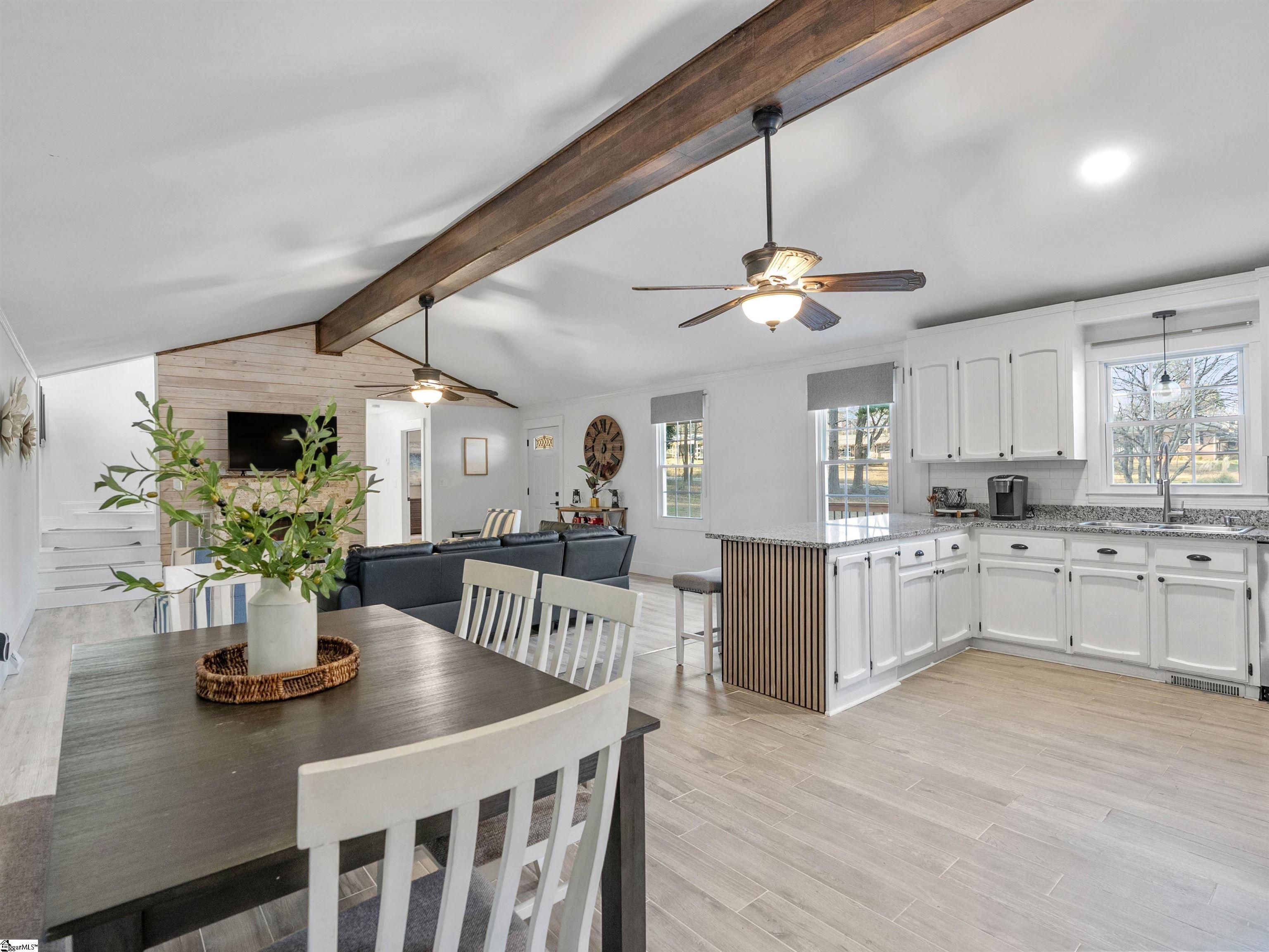 220 Pleasant Drive Greer, SC 29651 - Photo 11 of 29