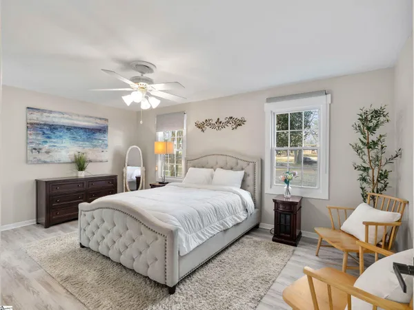 $389,900 | 220 Pleasant Drive, Greer, SC 29651