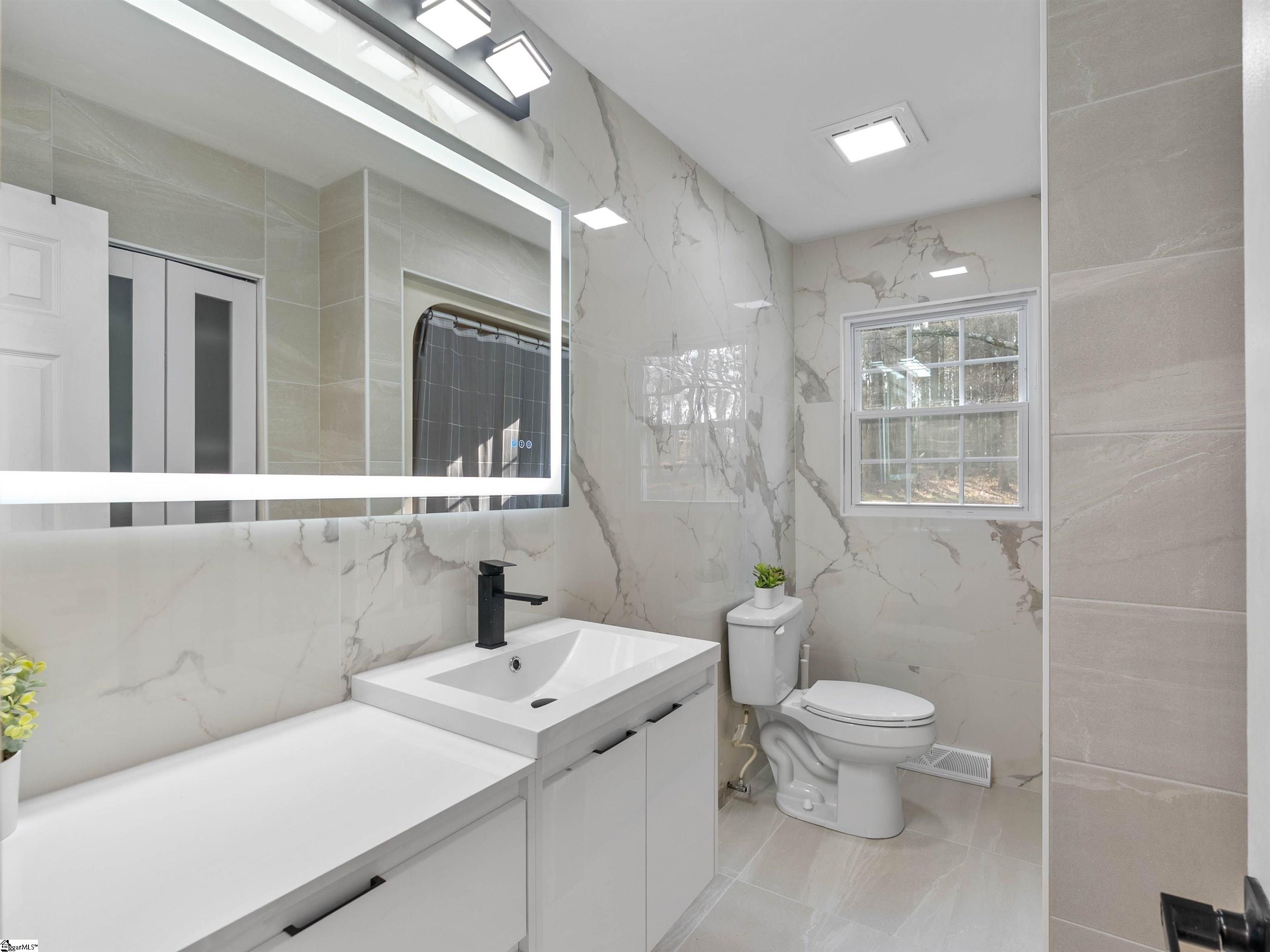 220 Pleasant Drive Greer, SC 29651 - Photo 17 of 29