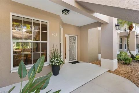 $550,000 | 1960 Willow Bend Circle, Unit 102, Naples, FL 34109