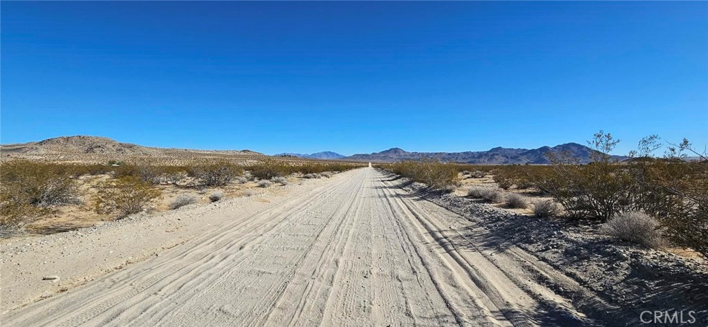 800 Green Rock Mine Road Lucerne Valley, CA 92356 - Photo 14 of 15