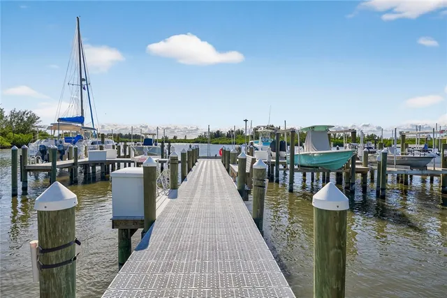 $1,100,000 | 531 Sundance Trail, Vero Beach, FL 32963