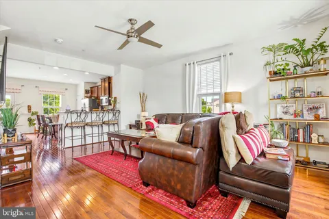 $390,000 | 244 MacDonald Avenue, Unit 16, Wyncote, PA 19095