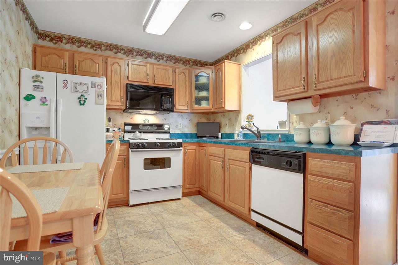 2916 Robin Road York, PA 17404 - Photo 14 of 33 Gallery Image 14