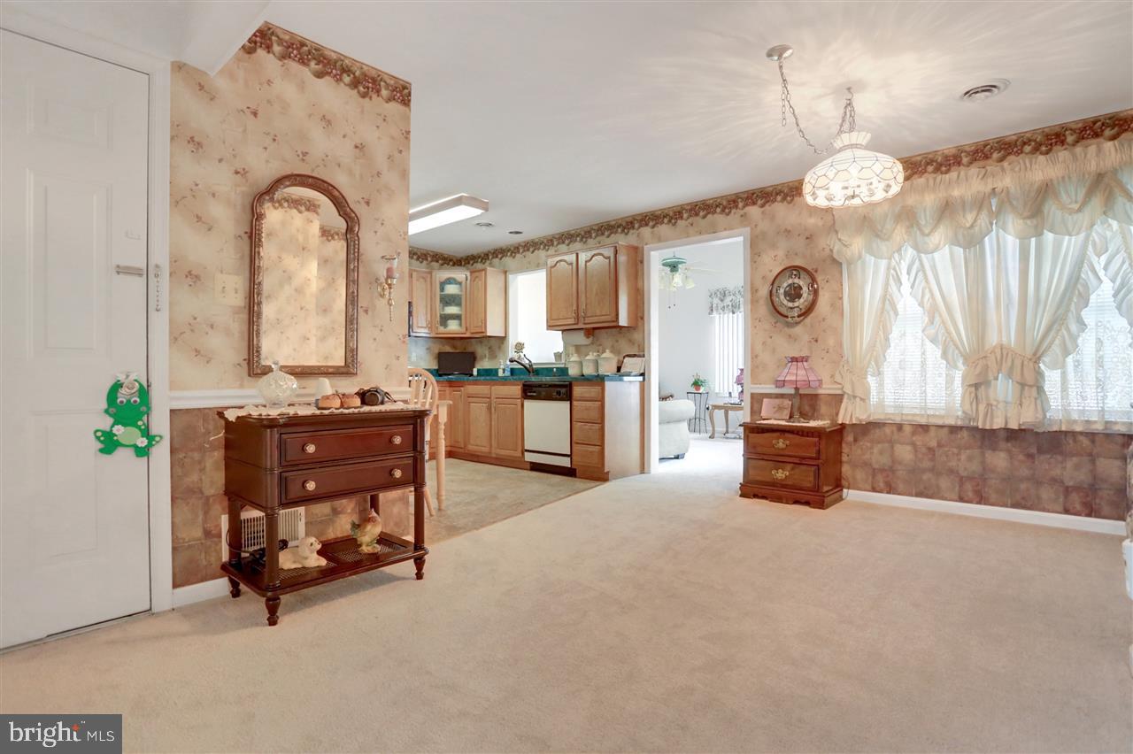 2916 Robin Road York, PA 17404 - Photo 7 of 33 Gallery Image 7