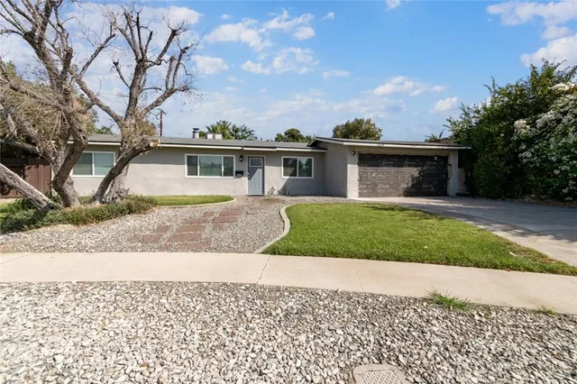 front view of house with a yard