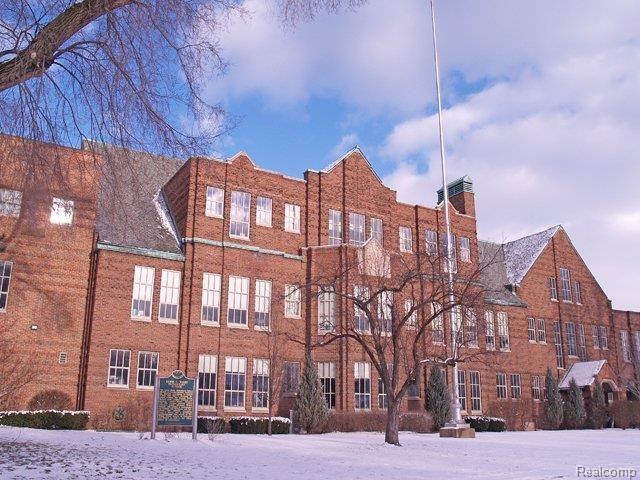 724 Neff Road Grosse Pointe, MI 48230 - Photo 21 of 23 Maire Elementary