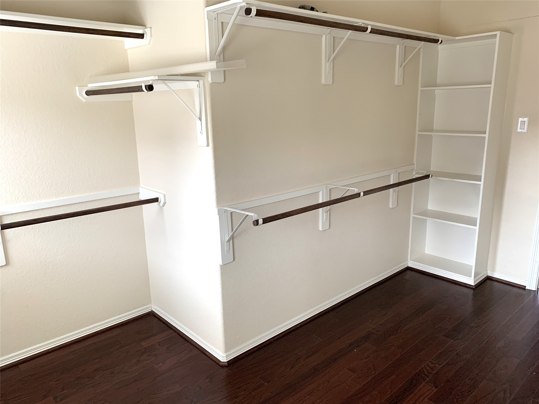 3021 Kisling Street Houston, TX 77021 - Photo 20 of 27 a view of an empty walk in closet