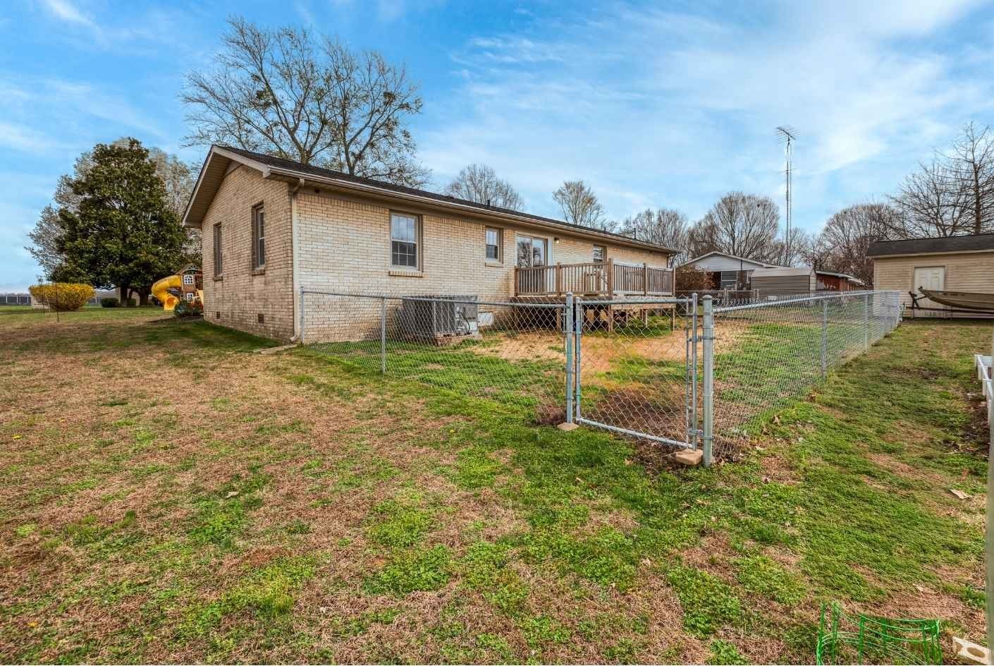 317 Stokes Street Puryear, TN 38251 - Photo 20 of 24