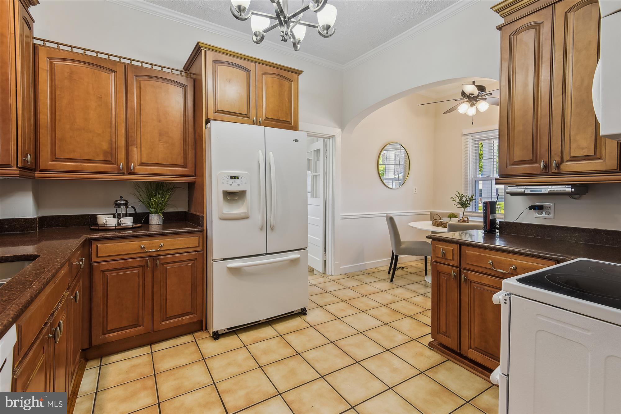 9520 Riley Road Silver Spring, MD 20910 - Photo 25 of 86 Tons of Cabinet & Counter Space