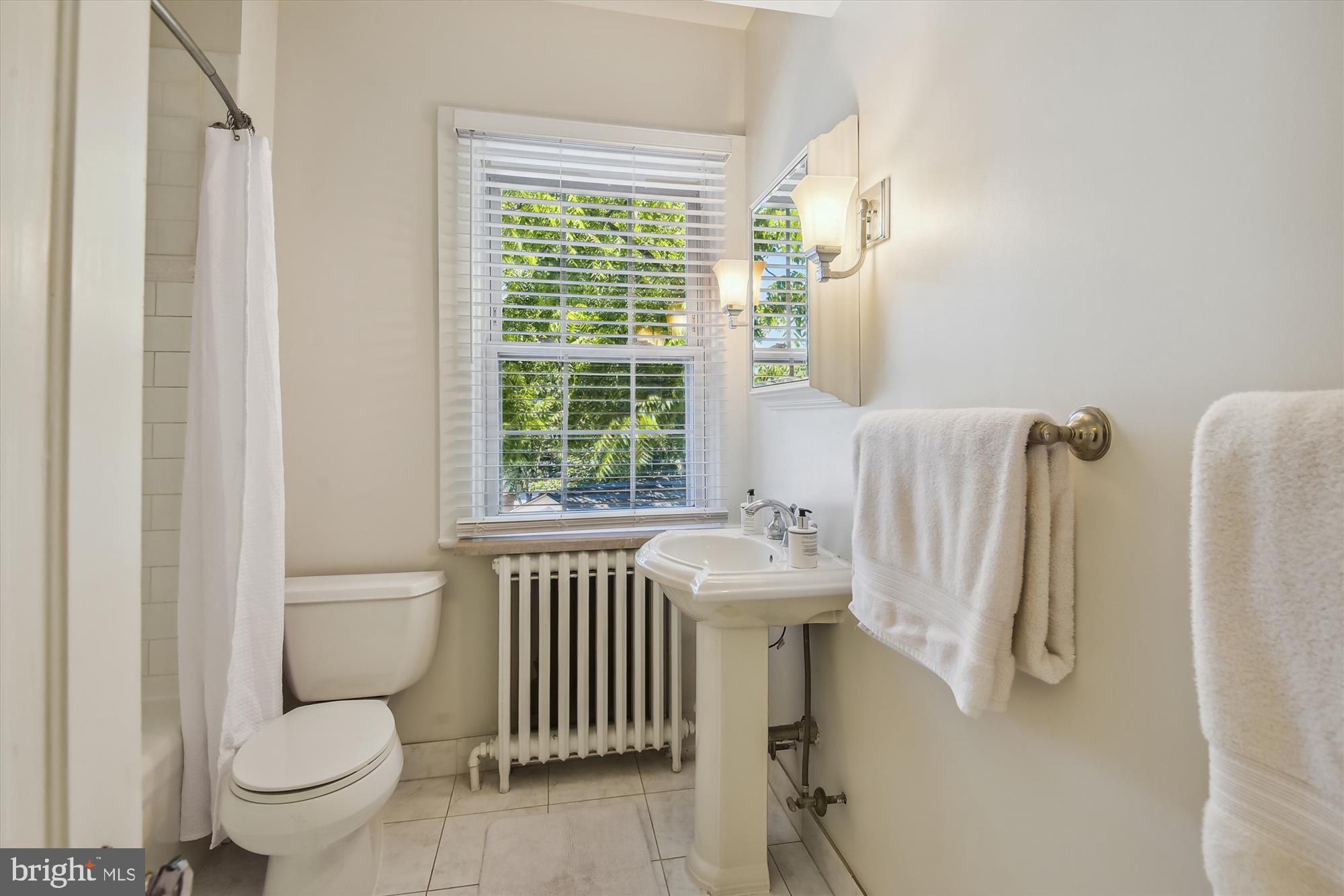 9520 Riley Road Silver Spring, MD 20910 - Photo 49 of 86 Upper Level Hall Bath