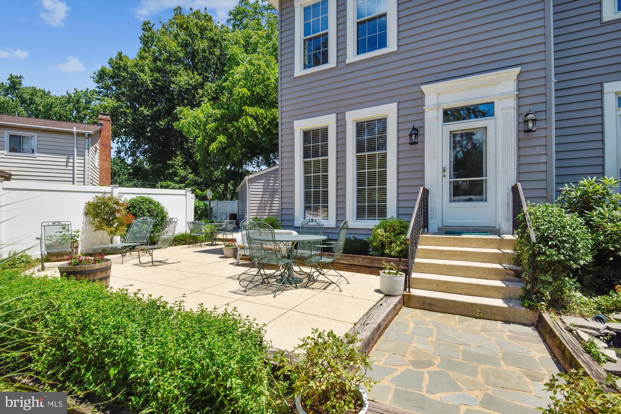 9520 Riley Road Silver Spring, MD 20910 - Photo 60 of 86 Sunny Patio