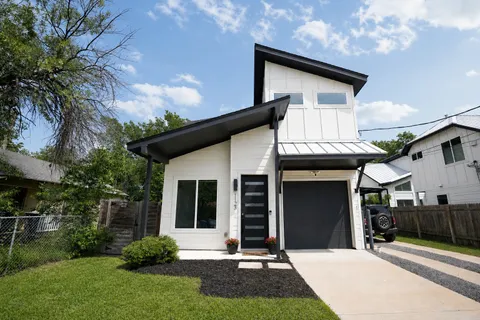 $485,000 | 1123 Omega Avenue, Unit 1, Austin, TX 78721