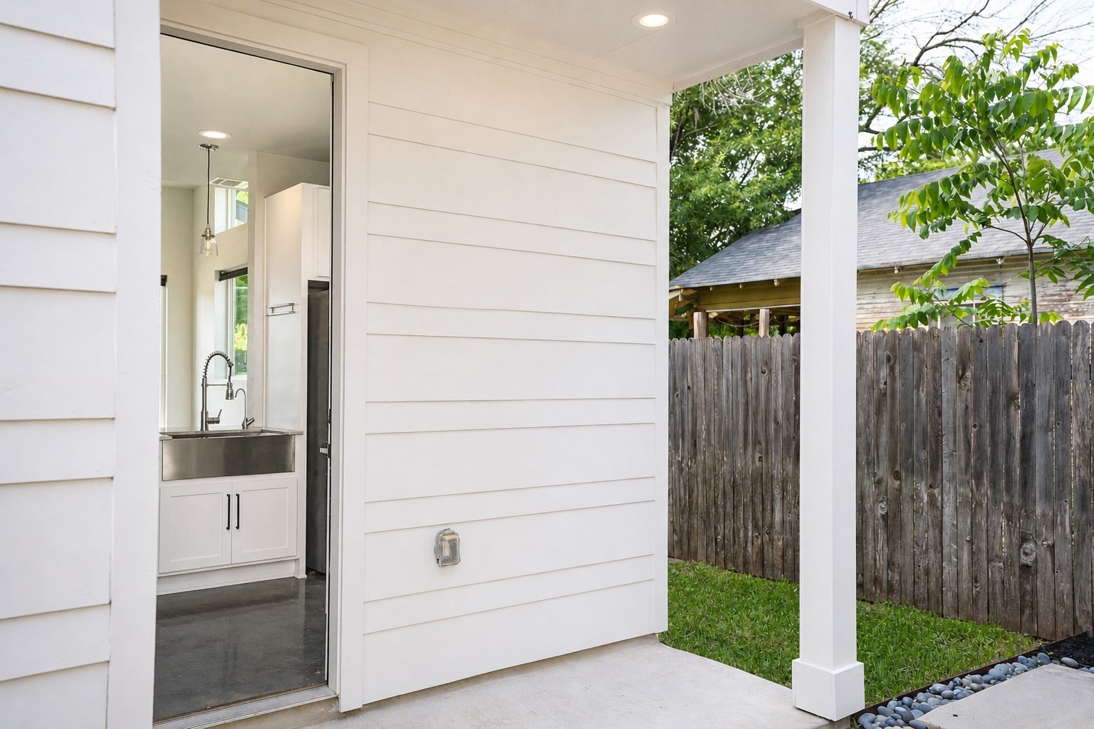 1123 Omega Avenue, Unit 1 Austin, TX 78721 - Photo 36 of 40