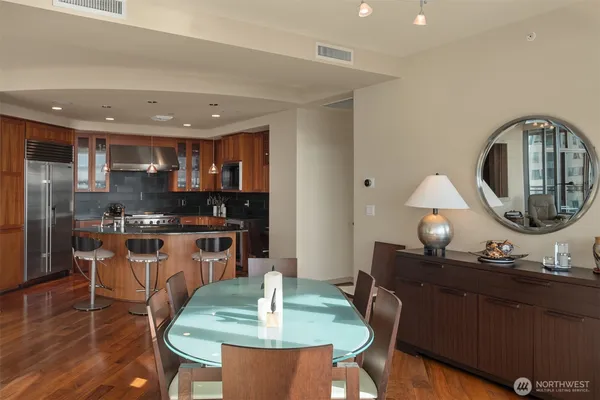 $1,975,000 | 1000 1st Avenue, Unit 1600, Seattle, WA 98104