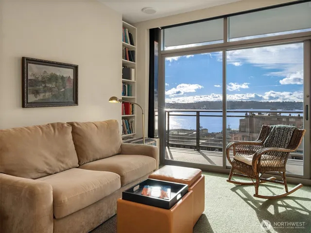 $2,150,000 | 1000 1st Avenue, Unit 1600, Seattle, WA 98104