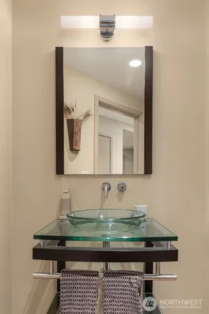 $1,975,000 | 1000 1st Avenue, Unit 1600, Seattle, WA 98104
