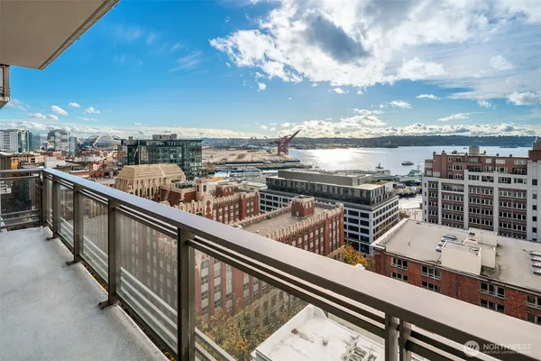 $1,975,000 | 1000 1st Avenue, Unit 1600, Seattle, WA 98104