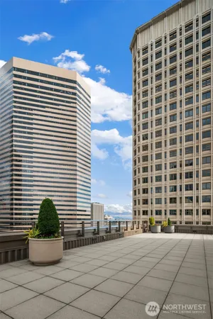 $1,975,000 | 1000 1st Avenue, Unit 1600, Seattle, WA 98104