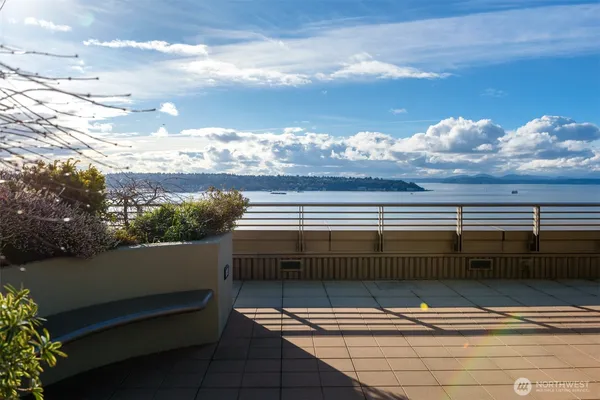$1,975,000 | 1000 1st Avenue, Unit 1600, Seattle, WA 98104