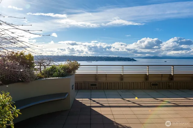 $2,150,000 | 1000 1st Avenue, Unit 1600, Seattle, WA 98104