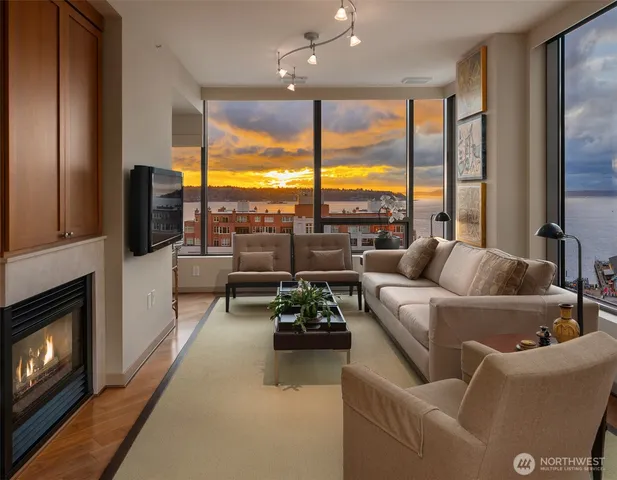 $2,150,000 | 1000 1st Avenue, Unit 1600, Seattle, WA 98104