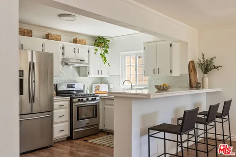 $1,249,000 | 1945 Yosemite Drive, Los Angeles, CA 90041