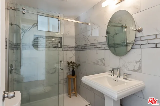 $1,249,000 | 1945 Yosemite Drive, Los Angeles, CA 90041