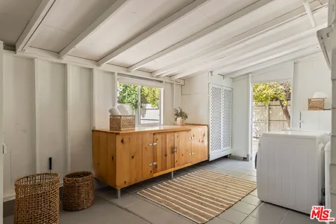 $1,249,000 | 1945 Yosemite Drive, Los Angeles, CA 90041