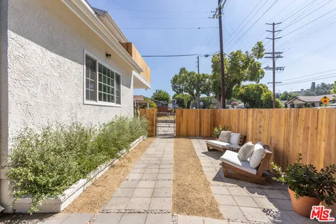 $1,249,000 | 1945 Yosemite Drive, Los Angeles, CA 90041
