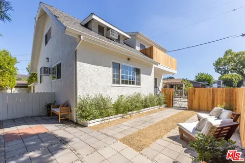 $1,249,000 | 1945 Yosemite Drive, Los Angeles, CA 90041