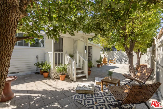 $1,249,000 | 1945 Yosemite Drive, Los Angeles, CA 90041