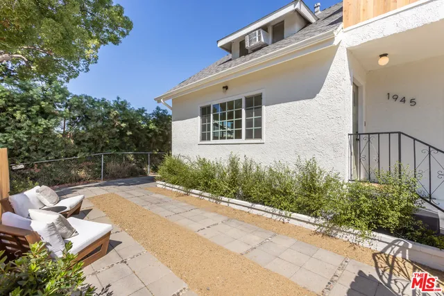 $1,249,000 | 1945 Yosemite Drive, Los Angeles, CA 90041