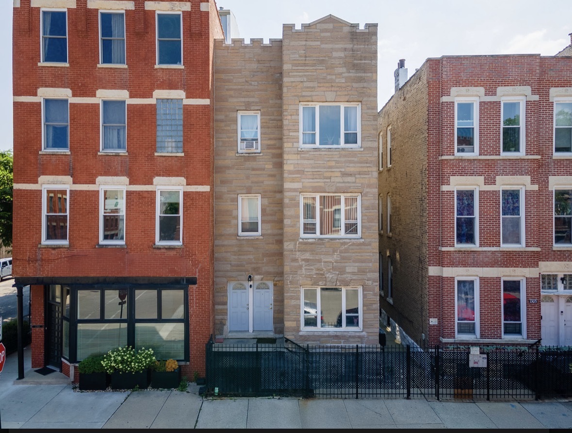 1303 West Ohio Street, Unit 3F Chicago, IL 60642 - Photo 1 of 6